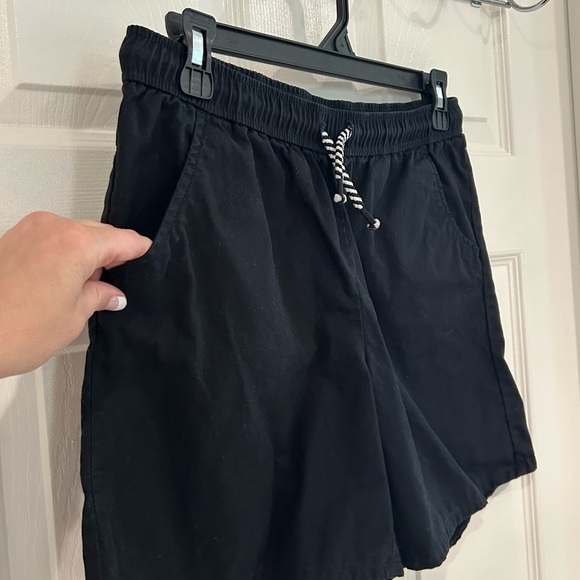 Cat & Jack Girl Black Shorts Lightweight Pull On XL 14/16 School 5.5" Inseam - Picture 3 of 10
